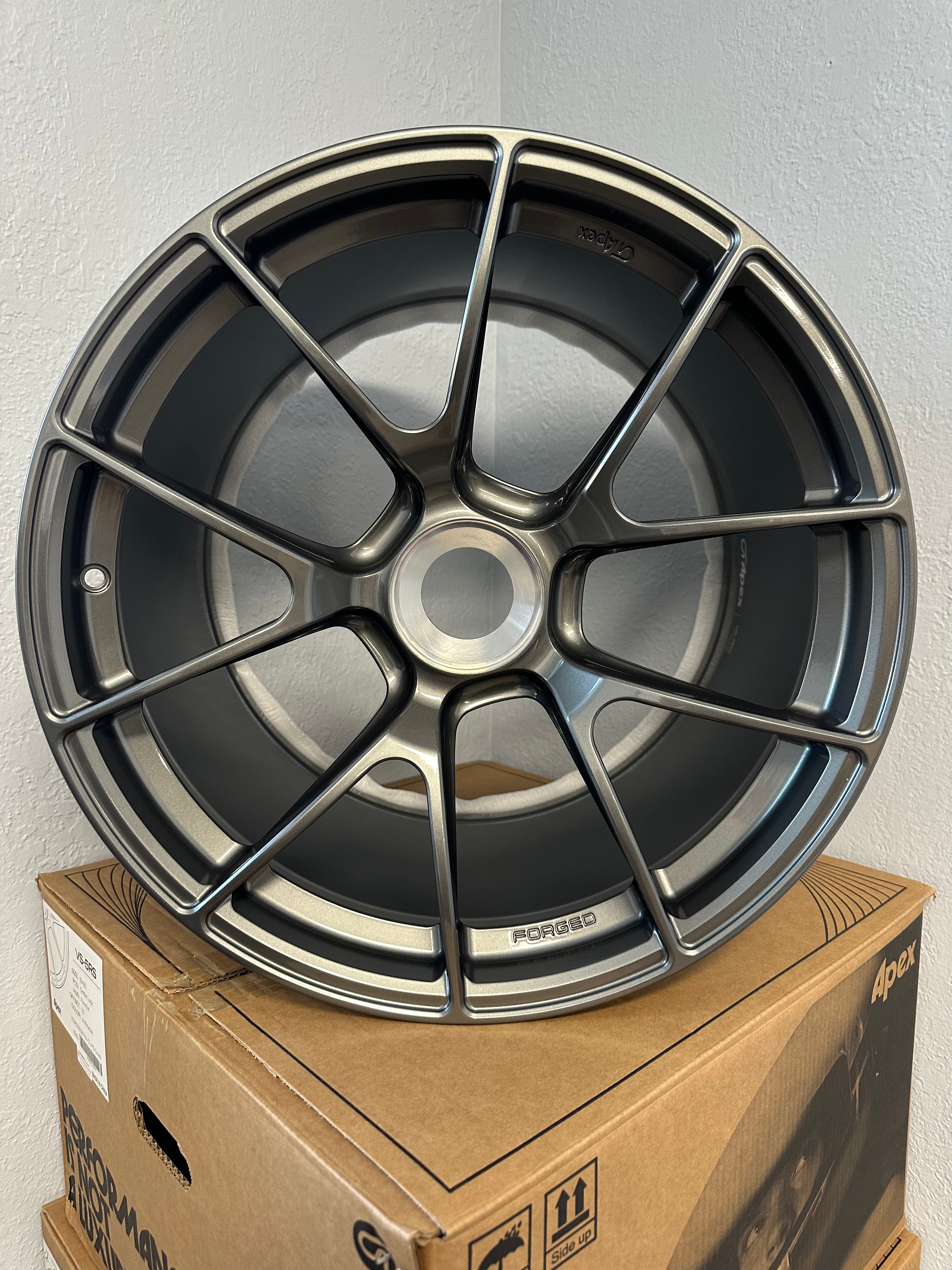 Apex VS-5RS Forged Center Lock Wheel Set - 991 GT3 Fitment
